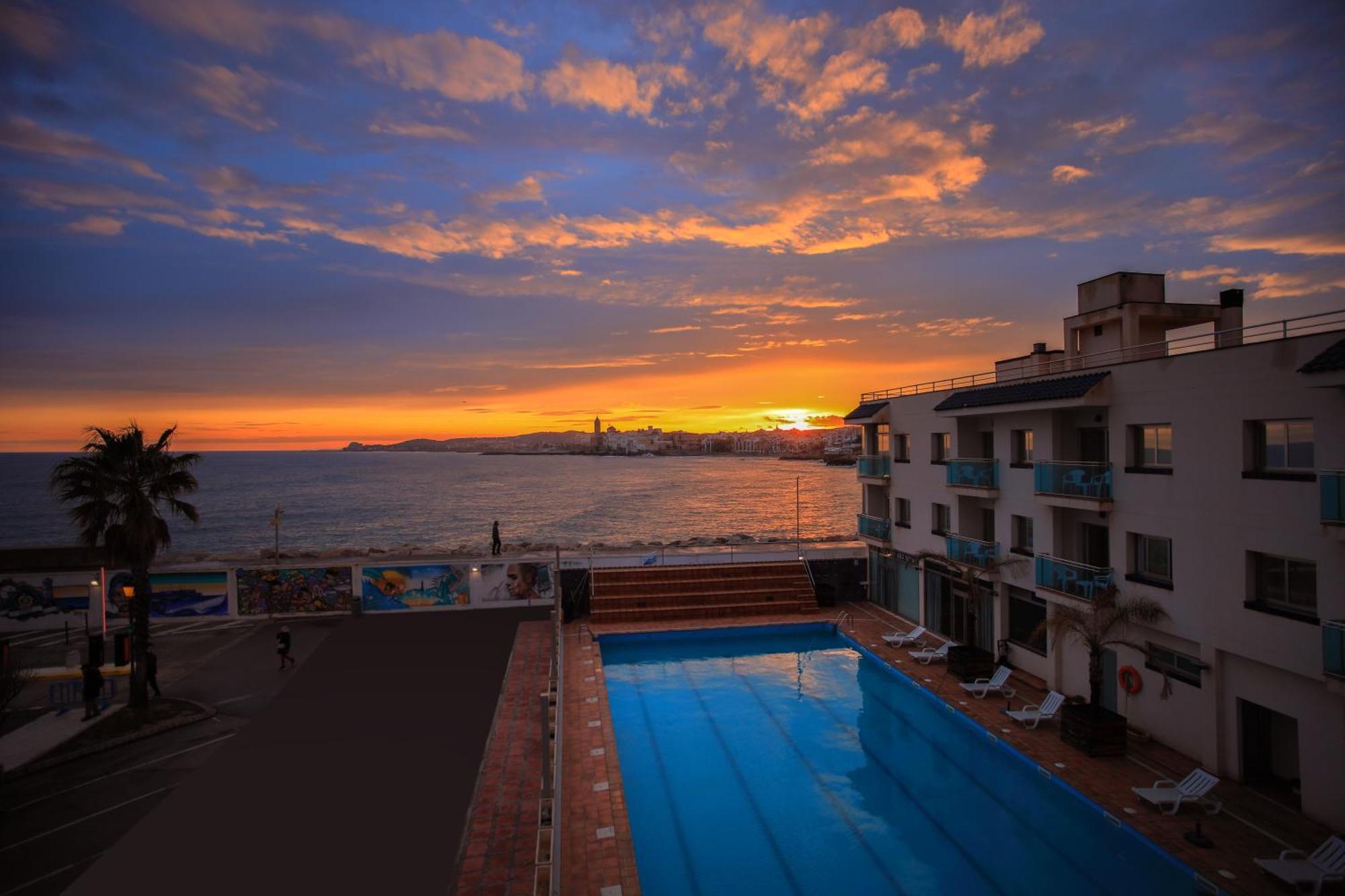 Hotel Port Sitges Kültér fotó